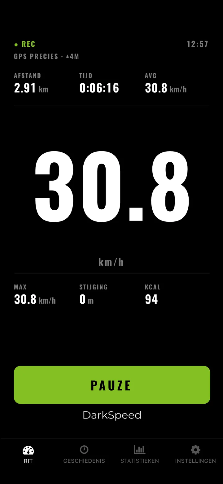 DarkSpeed ritscherm, Summit-thema